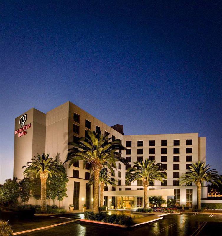 Doubletree By Hilton Irvine Spectrum Exterior foto