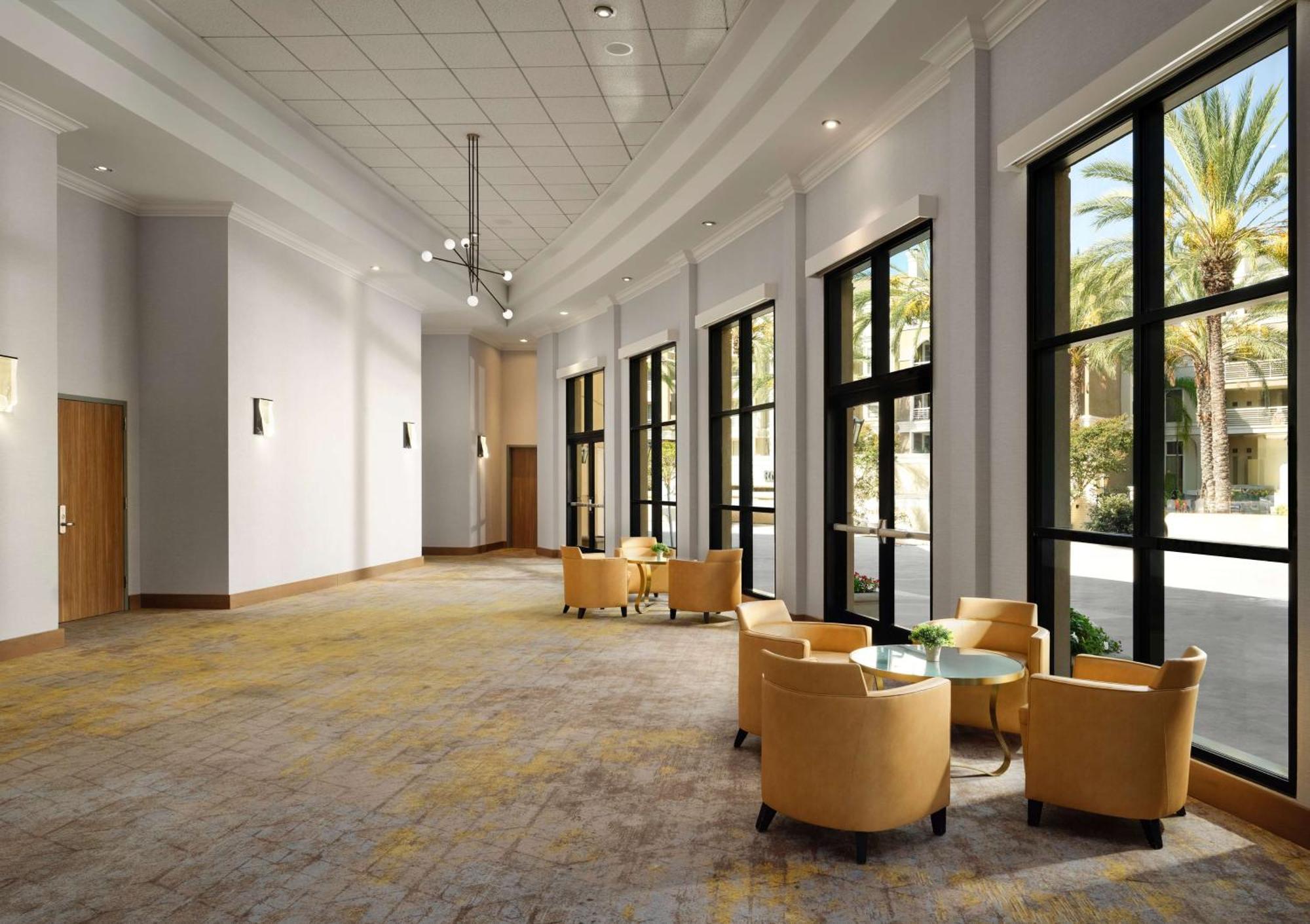 Doubletree By Hilton Irvine Spectrum Exterior foto